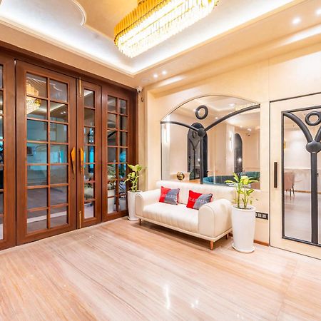 Playsales Scarlet Vijay Nagar Indore Exterior foto