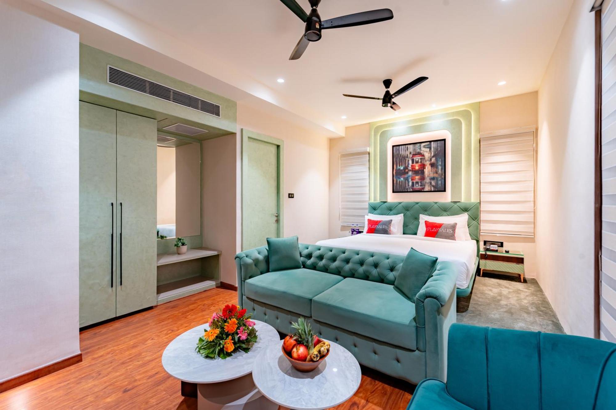 Playsales Scarlet Vijay Nagar Indore Exterior foto