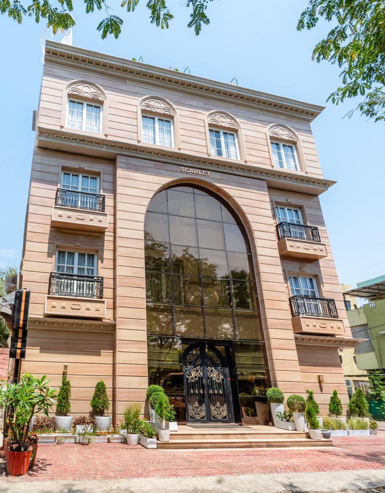 Playsales Scarlet Vijay Nagar Indore Exterior foto